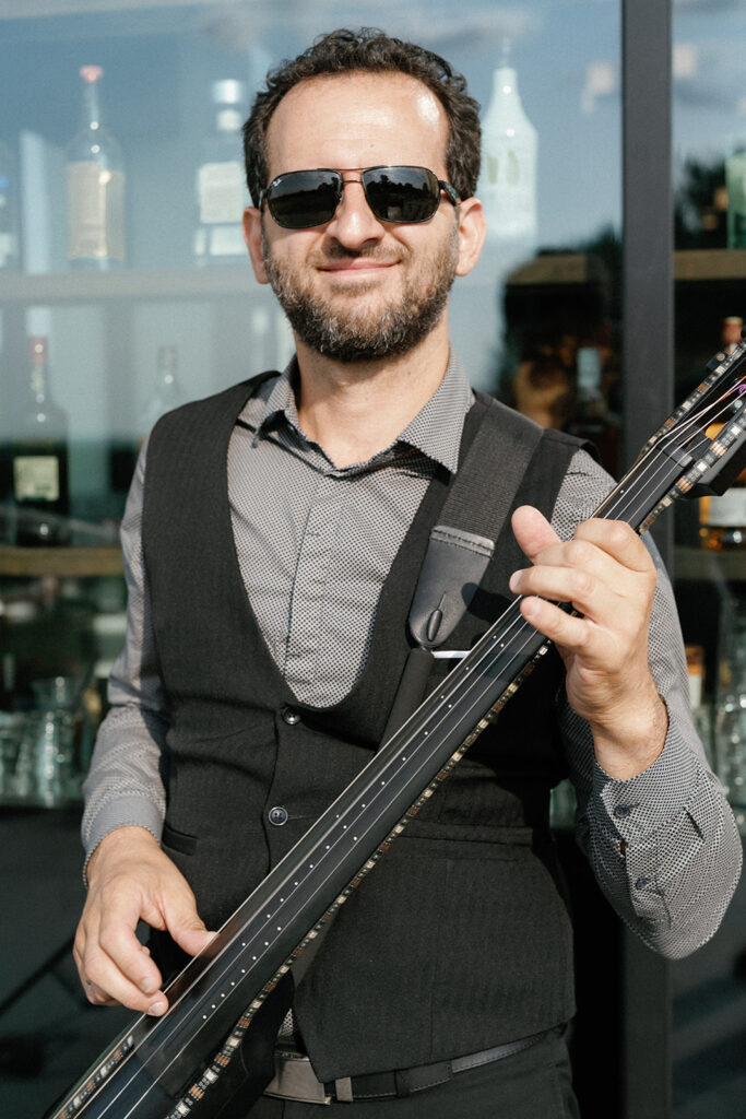 Cello player for weddings